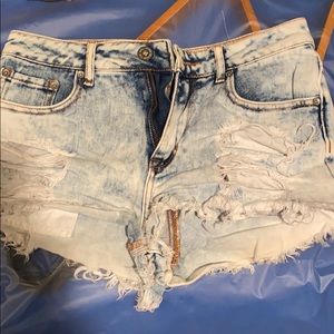 bullhead jean shorts